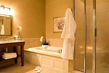 The Clarke Hotel Waukesha Kültér fotó